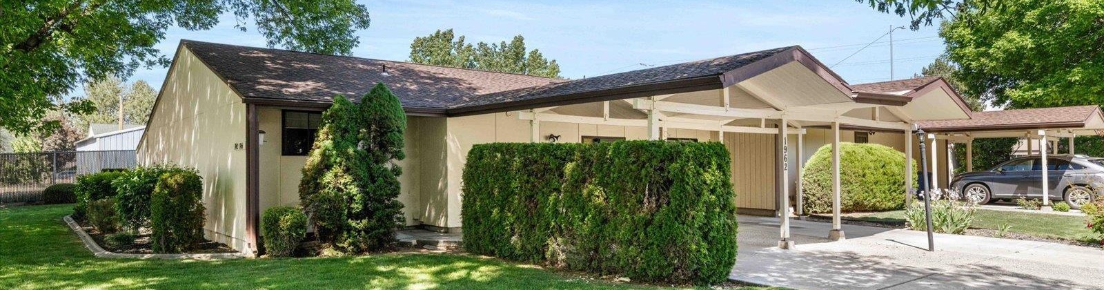 Mahan Ave, Richland, Washington 99354, 4 Bedrooms Bedrooms, 0 ,2 BathroomsBathrooms,Condos/townhomes,For Sale,Mahan Ave,0,284157