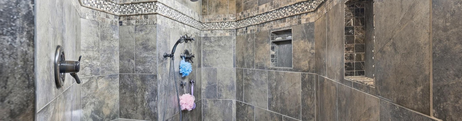 217 Pr SE, Kennewick, Washington 99338, 4 Bedrooms Bedrooms, 0 ,4 BathroomsBathrooms,Houses,For Sale,217 Pr SE,0,289598