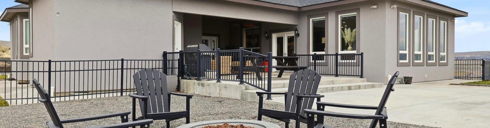 217 Pr SE, Kennewick, Washington 99338, 4 Bedrooms Bedrooms, 0 ,4 BathroomsBathrooms,Houses,For Sale,217 Pr SE,0,289598