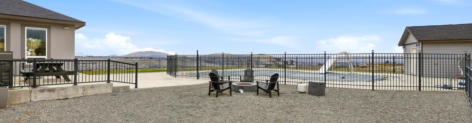 217 Pr SE, Kennewick, Washington 99338, 4 Bedrooms Bedrooms, 0 ,4 BathroomsBathrooms,Houses,For Sale,217 Pr SE,0,289598