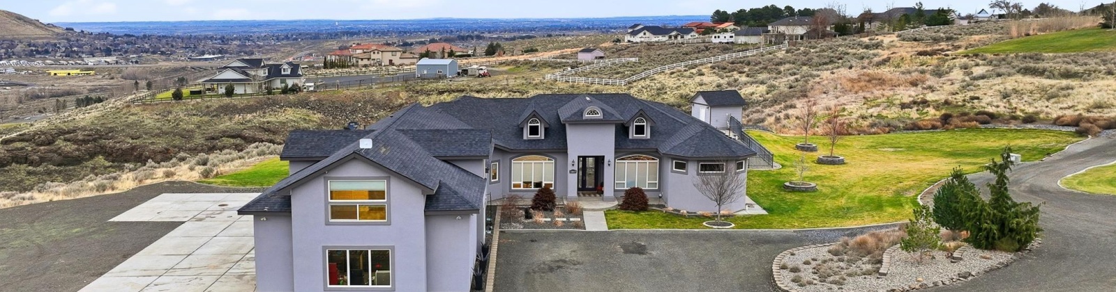 217 Pr SE, Kennewick, Washington 99338, 4 Bedrooms Bedrooms, 0 ,4 BathroomsBathrooms,Houses,For Sale,217 Pr SE,0,289598