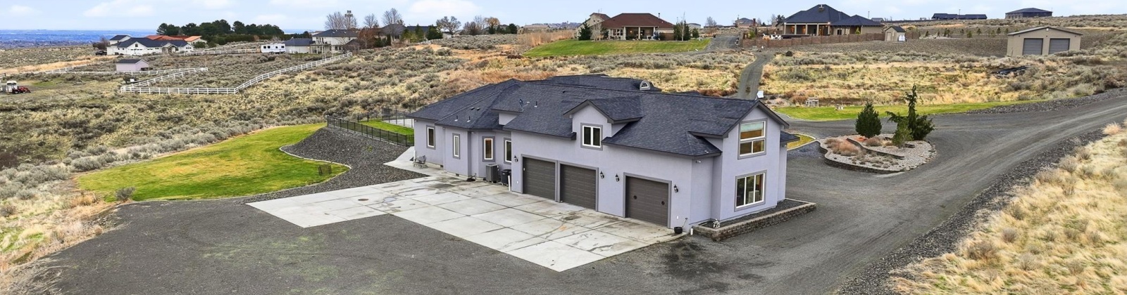 217 Pr SE, Kennewick, Washington 99338, 4 Bedrooms Bedrooms, 0 ,4 BathroomsBathrooms,Houses,For Sale,217 Pr SE,0,289598