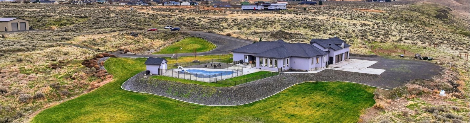 217 Pr SE, Kennewick, Washington 99338, 4 Bedrooms Bedrooms, 0 ,4 BathroomsBathrooms,Houses,For Sale,217 Pr SE,0,289598