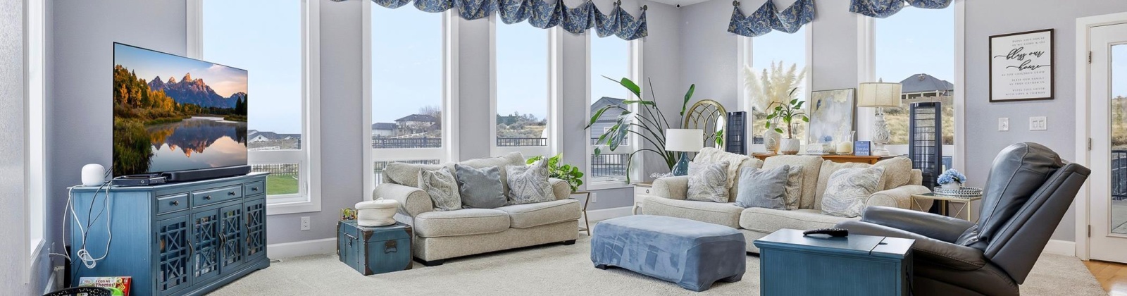 217 Pr SE, Kennewick, Washington 99338, 4 Bedrooms Bedrooms, 0 ,4 BathroomsBathrooms,Houses,For Sale,217 Pr SE,0,289598