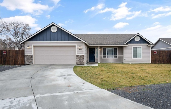 16th Ave, Kennewick, Washington 99336, 3 Bedrooms Bedrooms, 0 ,2 BathroomsBathrooms,Houses,For Sale,16th Ave,0,289607