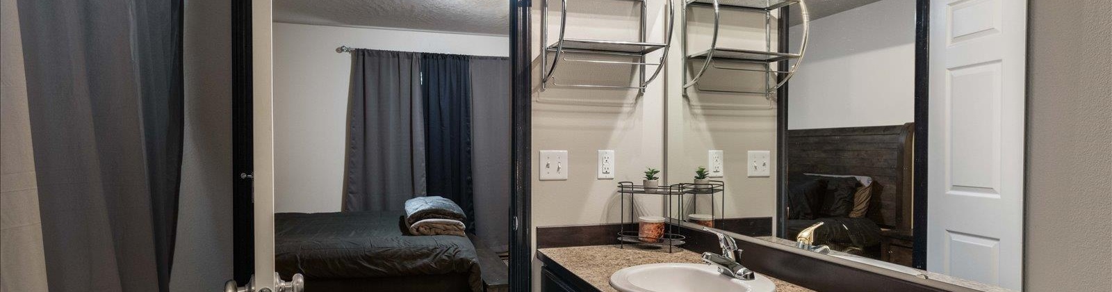 16th Ave, Kennewick, Washington 99336, 3 Bedrooms Bedrooms, 0 ,2 BathroomsBathrooms,Houses,For Sale,16th Ave,0,289607