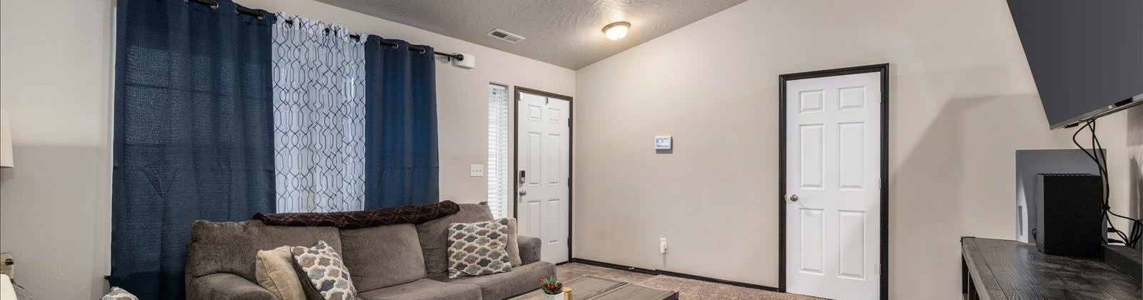 16th Ave, Kennewick, Washington 99336, 3 Bedrooms Bedrooms, 0 ,2 BathroomsBathrooms,Houses,For Sale,16th Ave,0,289607