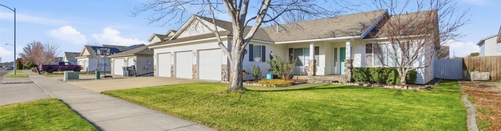 Lancaster Dr, Pasco, Washington 99301, 3 Bedrooms Bedrooms, 0 ,2 BathroomsBathrooms,Houses,For Sale,Lancaster Dr,0,289606
