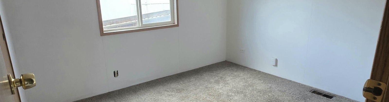 Bitterroot Drive, Richland, Washington 99352, 4 Bedrooms Bedrooms, 0 ,2 BathroomsBathrooms,Manufactured Homes,For Sale,Bitterroot Drive,0,289605