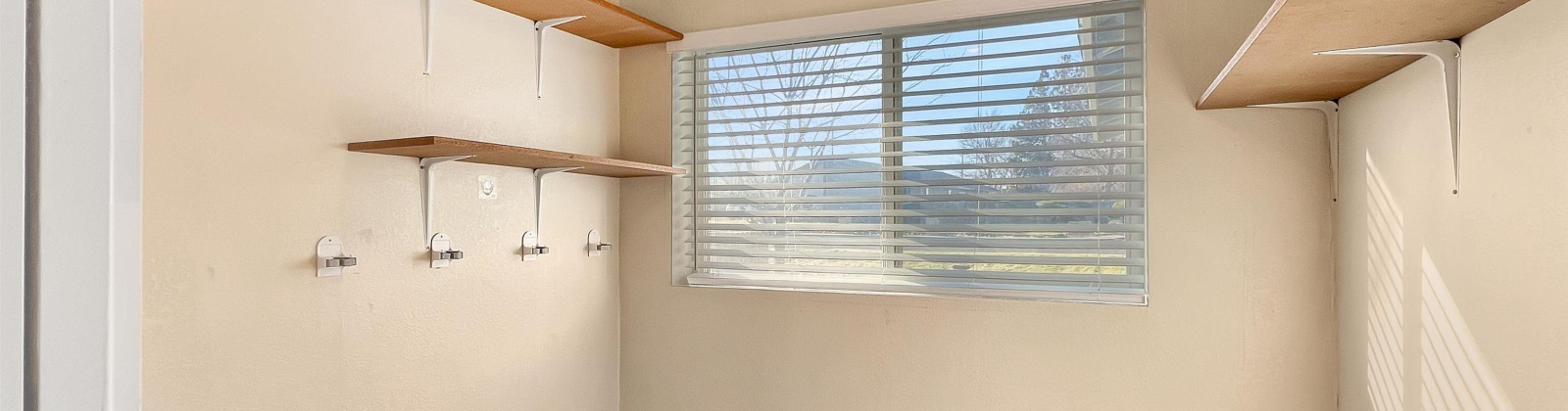 Olson St, Kennewick, Washington 99338, 4 Bedrooms Bedrooms, 0 ,3 BathroomsBathrooms,Houses,For Sale,Olson St,0,289498