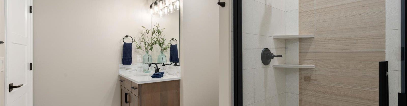 Rock Creek Drive, Pasco, Washington 99301, 5 Bedrooms Bedrooms, 0 ,3 BathroomsBathrooms,Houses,For Sale,Rock Creek Drive,0,289613