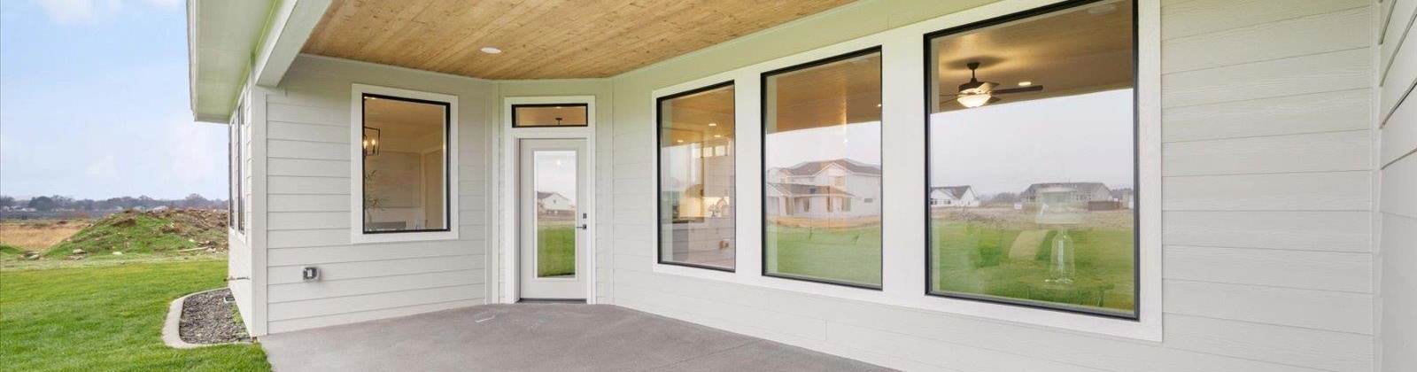 Rock Creek Drive, Pasco, Washington 99301, 5 Bedrooms Bedrooms, 0 ,3 BathroomsBathrooms,Houses,For Sale,Rock Creek Drive,0,289613