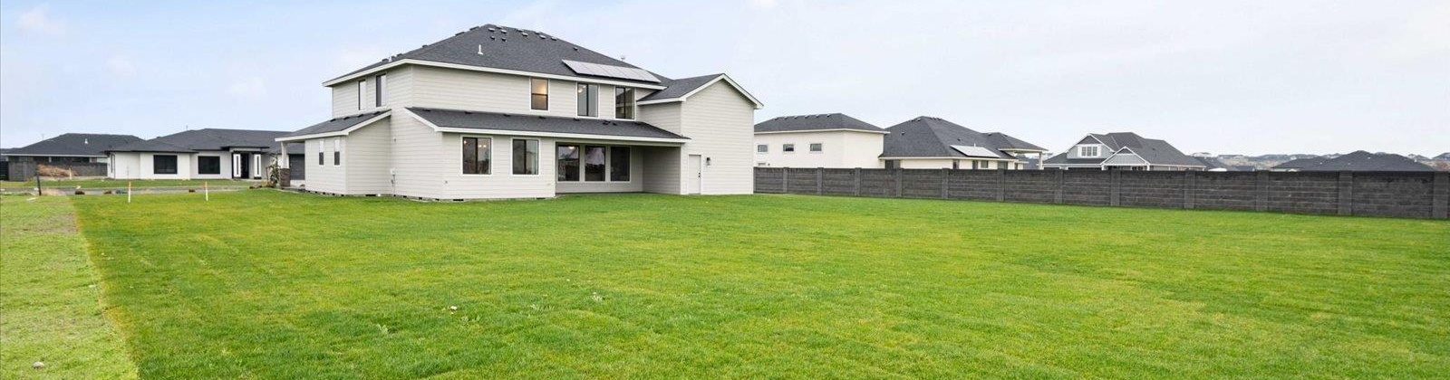 Rock Creek Drive, Pasco, Washington 99301, 5 Bedrooms Bedrooms, 0 ,3 BathroomsBathrooms,Houses,For Sale,Rock Creek Drive,0,289613