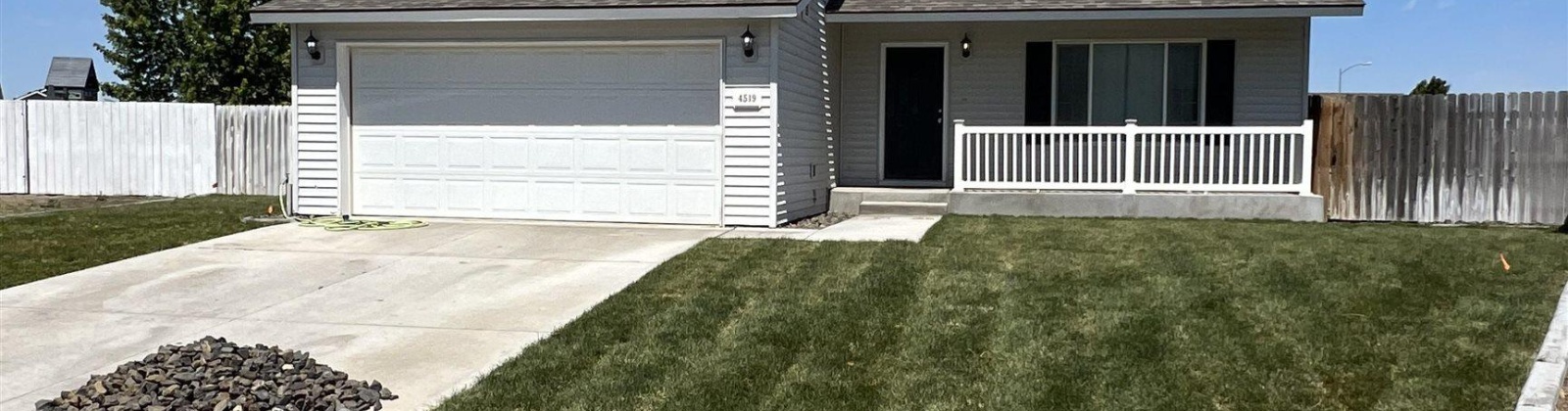 Catalonia Drive, Pasco, Washington 99301, 3 Bedrooms Bedrooms, 0 ,2 BathroomsBathrooms,Houses,For Rent,Catalonia Drive,0,289612