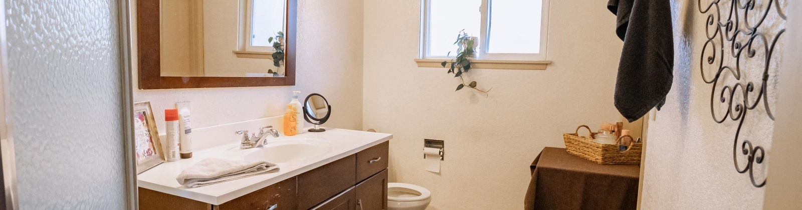 Van Belle Rd, Granger, Washington 98832, 3 Bedrooms Bedrooms, 0 ,2 BathroomsBathrooms,Houses,For Sale,Van Belle Rd,0,287291