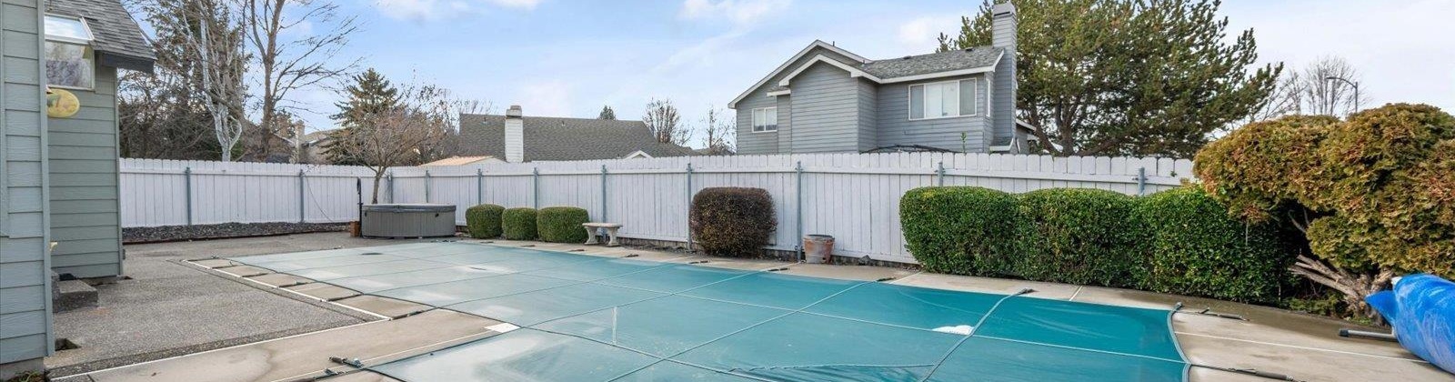 Hawaii St, Kennewick, Washington 99336, 3 Bedrooms Bedrooms, 0 ,2 BathroomsBathrooms,Houses,For Sale,Hawaii St,0,289619