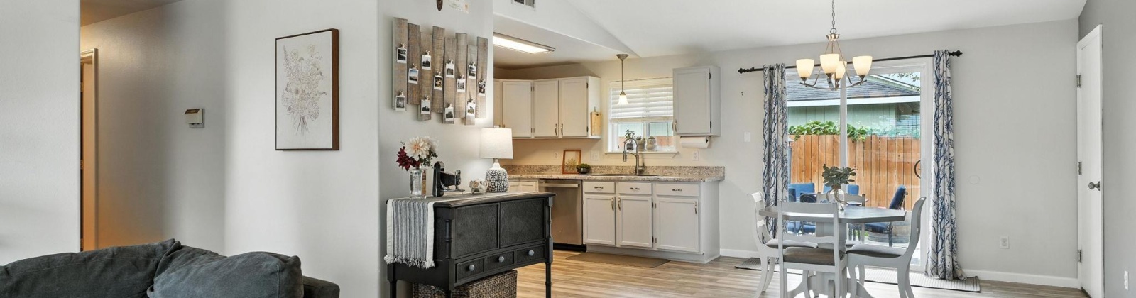 Rose St, West Richland, Washington 99353, 3 Bedrooms Bedrooms, 0 ,2 BathroomsBathrooms,Houses,For Sale,Rose St,0,289618