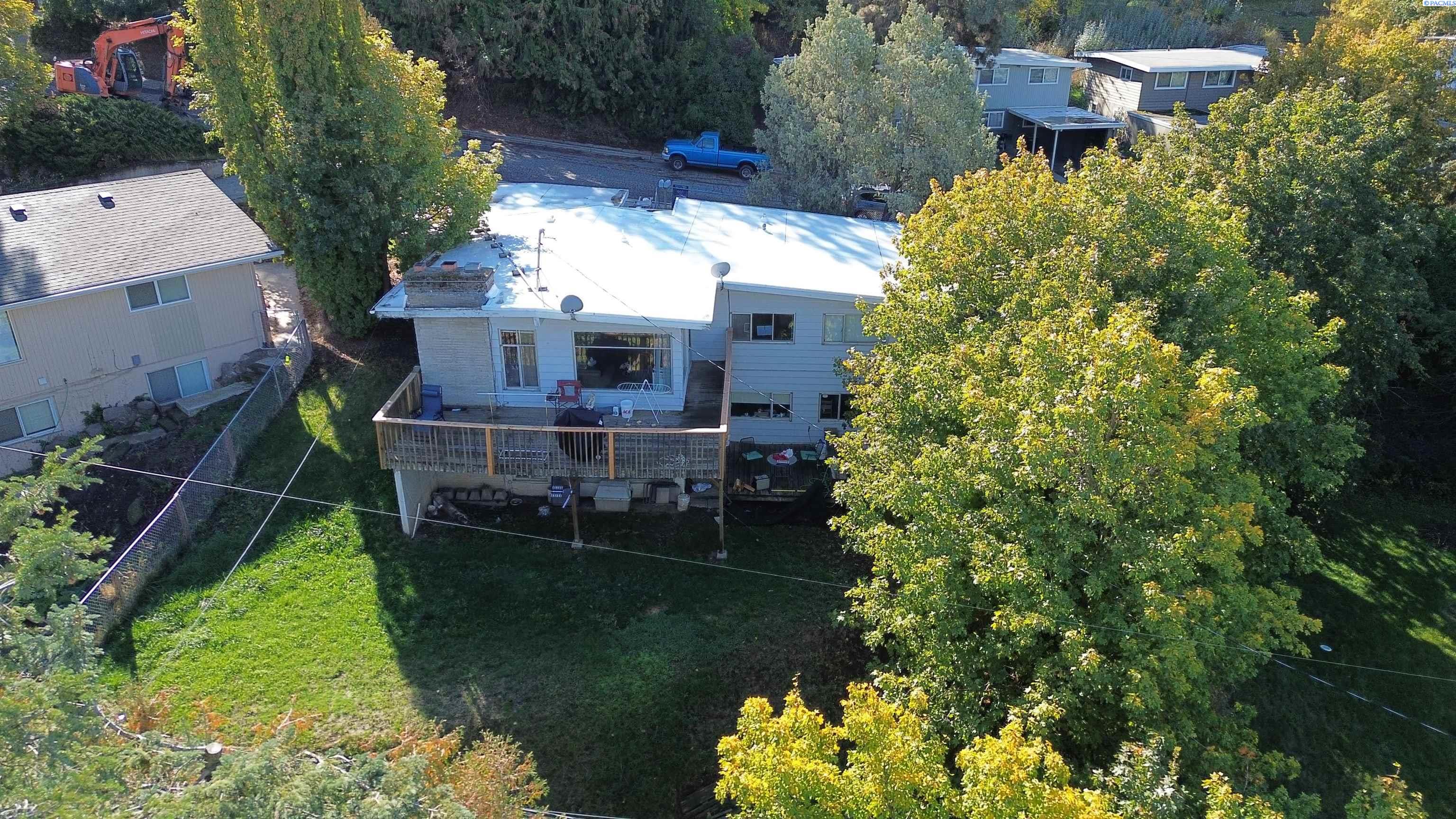 Wheatland, Pullman, Washington 99163, 6 Bedrooms Bedrooms, 0 ,2 BathroomsBathrooms,Multi-family,For Sale,Wheatland,0,289639