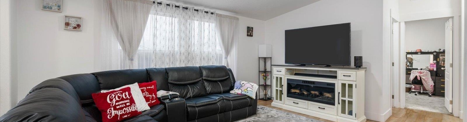 Game Farm Rd, Kennewick, Washington 99337, 4 Bedrooms Bedrooms, 0 ,2 BathroomsBathrooms,Manufactured Homes,For Sale,Game Farm Rd,0,289641