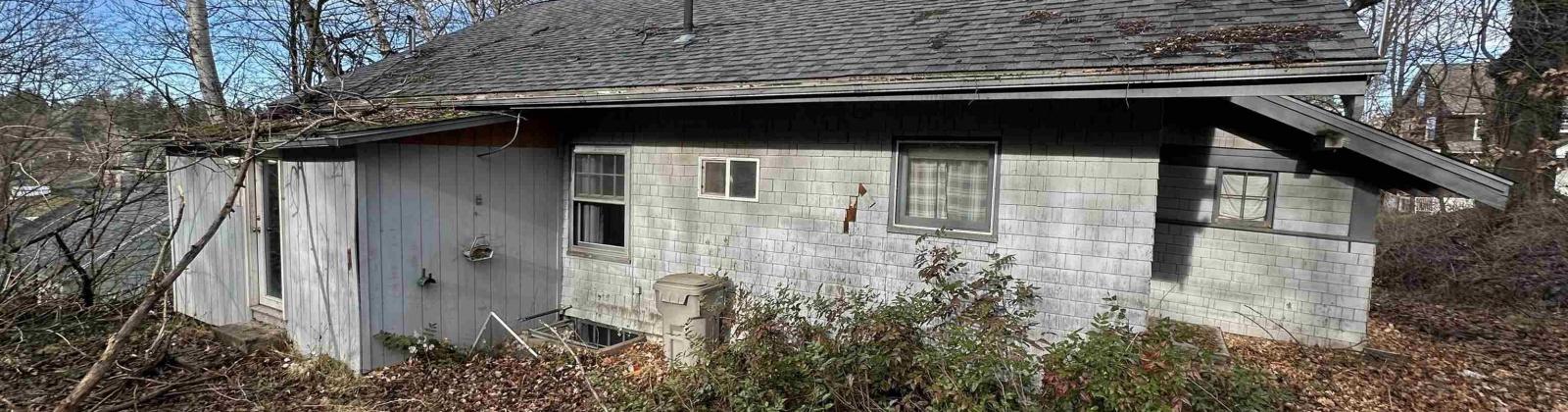 Maple St, Pullman, Washington 99163, 4 Bedrooms Bedrooms, 0 ,2 BathroomsBathrooms,Houses,For Sale,Maple St,0,289640