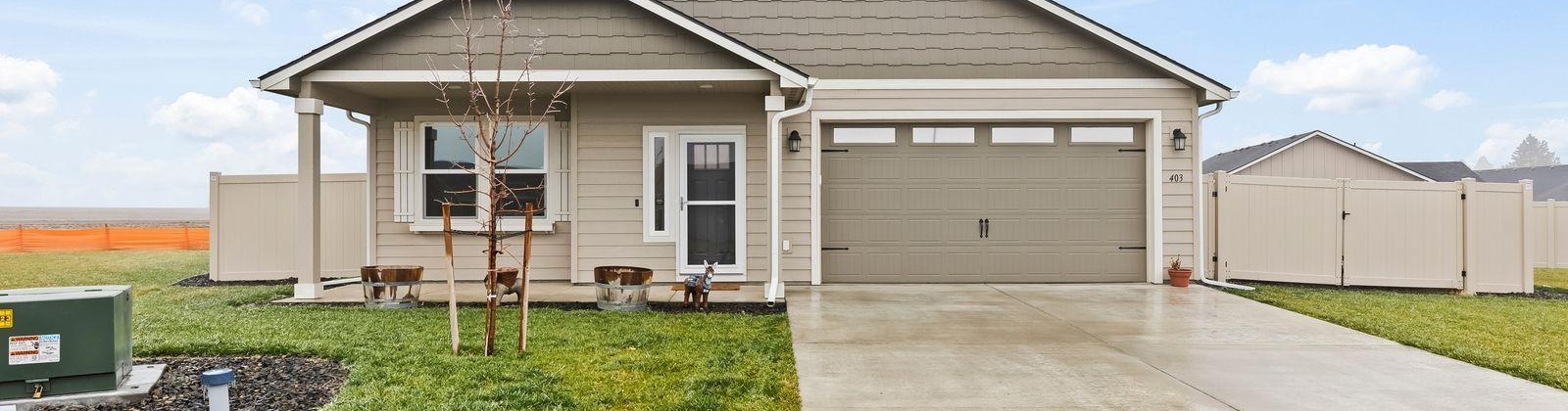 Lambert Ct, Grandview, Washington 98930, 3 Bedrooms Bedrooms, 0 ,2 BathroomsBathrooms,Houses,For Sale,Lambert Ct,0,289638