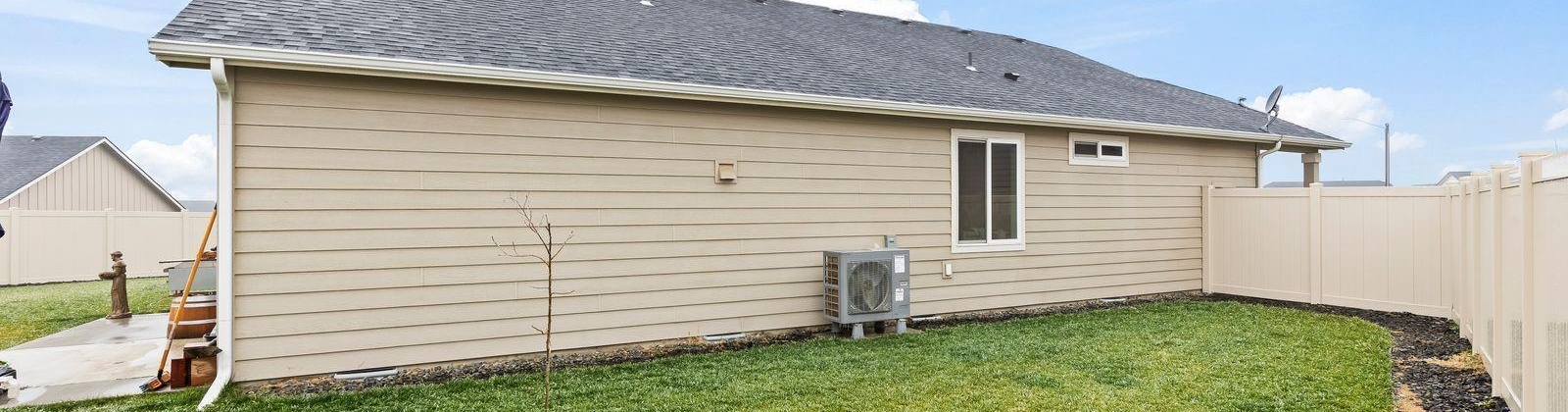 Lambert Ct, Grandview, Washington 98930, 3 Bedrooms Bedrooms, 0 ,2 BathroomsBathrooms,Houses,For Sale,Lambert Ct,0,289638