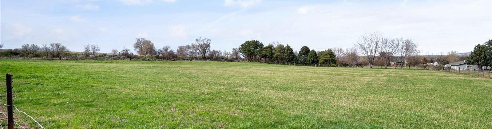 Hess Road, Prosser, Washington 99350, 3 Bedrooms Bedrooms, 0 ,2 BathroomsBathrooms,Houses,For Sale,Hess Road,0,289635