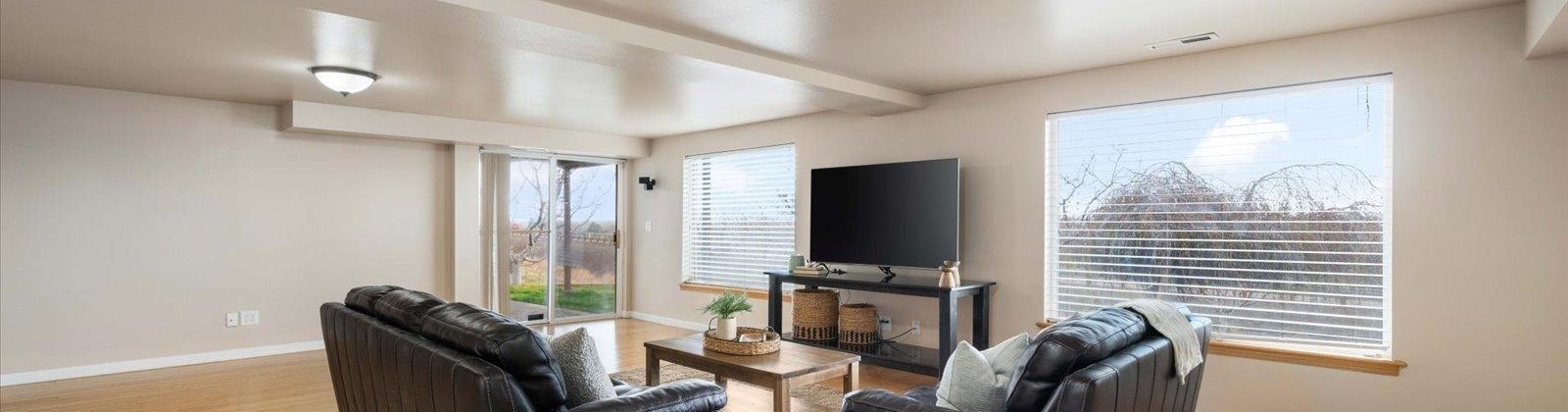 Mountain View Drive, Prosser, Washington 99350, 5 Bedrooms Bedrooms, 0 ,3 BathroomsBathrooms,Houses,For Sale,Mountain View Drive,0,289634