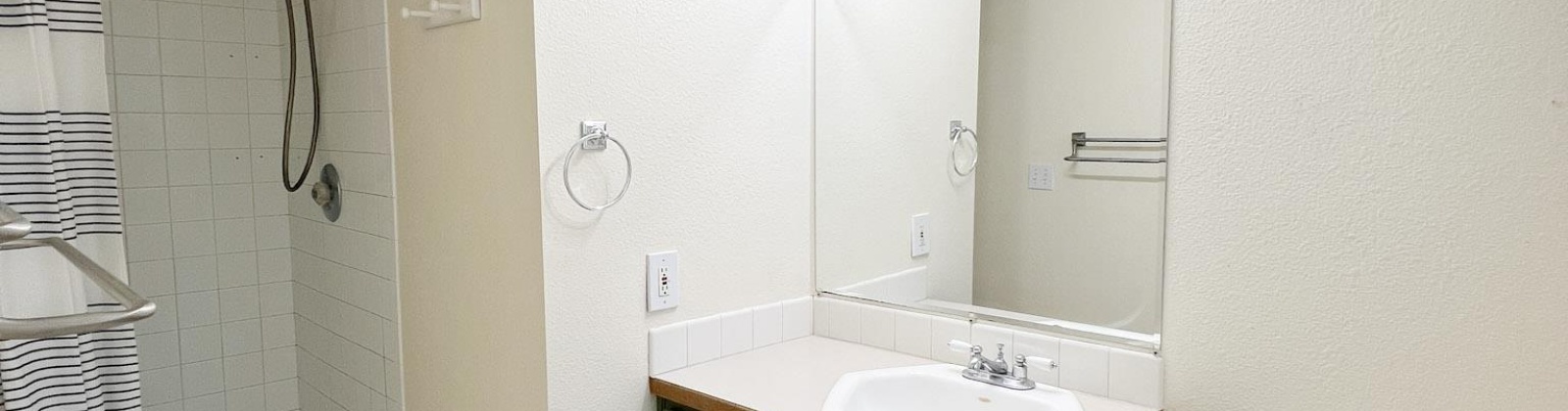 36th Pl, Kennewick, Washington 99337, 3 Bedrooms Bedrooms, 0 ,2 BathroomsBathrooms,Houses,For Sale,36th Pl,0,289658