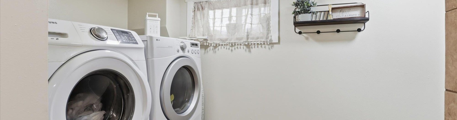 Palouse, Colfax, Washington 99111, 3 Bedrooms Bedrooms, 0 ,2 BathroomsBathrooms,Houses,For Sale,Palouse,0,289656