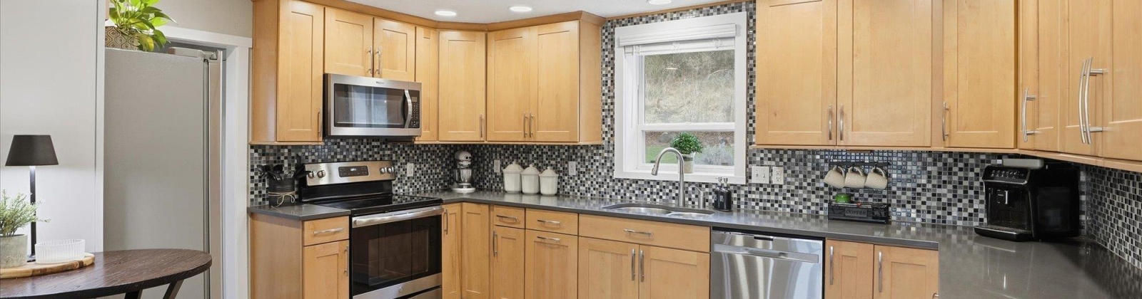 Palouse, Colfax, Washington 99111, 3 Bedrooms Bedrooms, 0 ,2 BathroomsBathrooms,Houses,For Sale,Palouse,0,289656