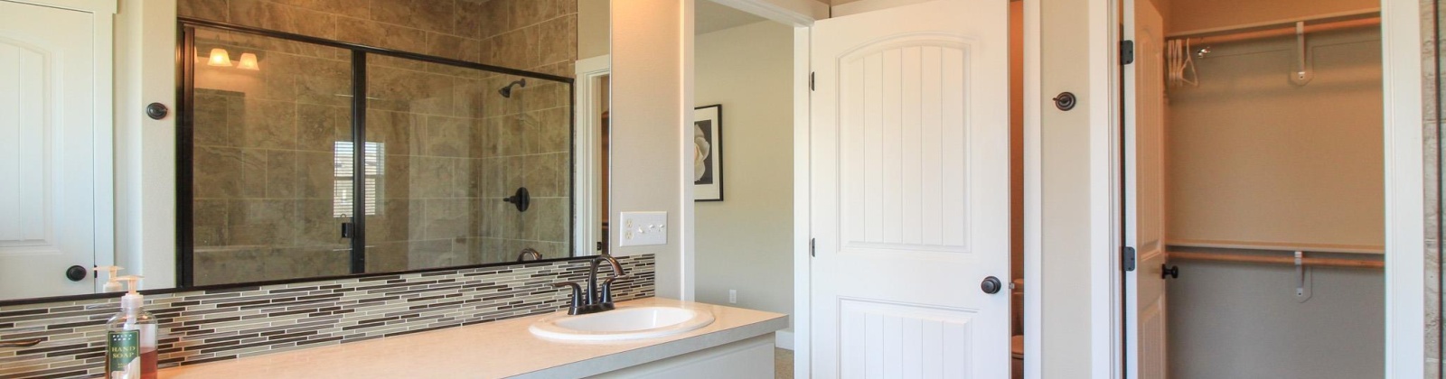 Anderson Place, Kennewick, Washington 99337, 4 Bedrooms Bedrooms, 0 ,3 BathroomsBathrooms,Houses,For Rent,Anderson Place,0,289652