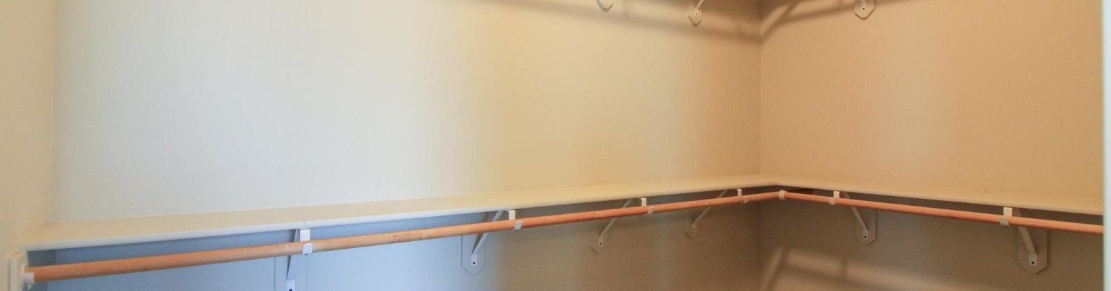 Anderson Place, Kennewick, Washington 99337, 4 Bedrooms Bedrooms, 0 ,3 BathroomsBathrooms,Houses,For Rent,Anderson Place,0,289652