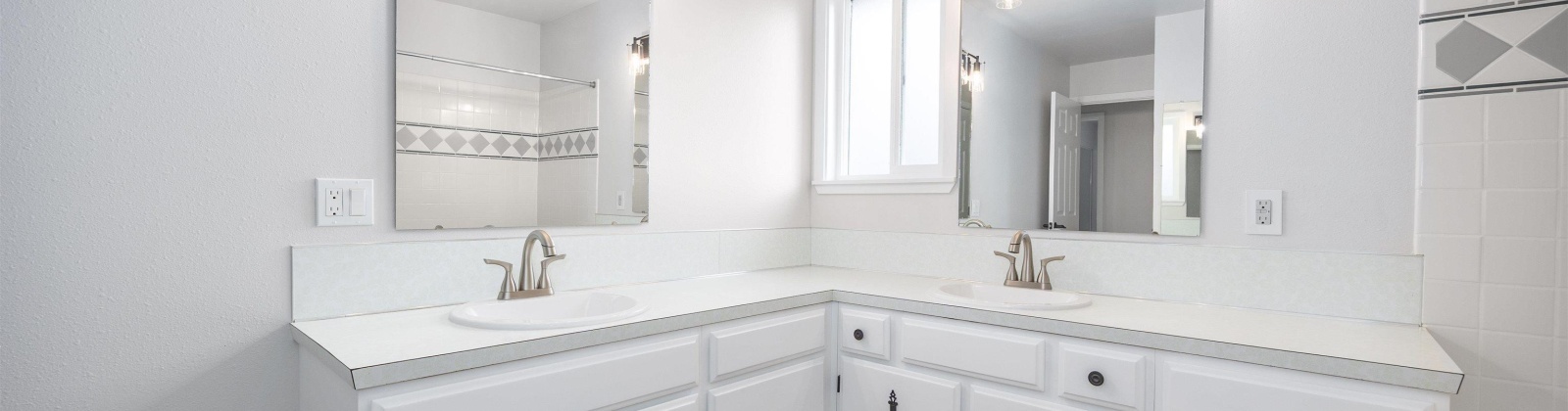 Bonnieview Road, Grandview, Washington 98930, 4 Bedrooms Bedrooms, 0 ,4 BathroomsBathrooms,Houses,For Sale,Bonnieview Road,0,289650