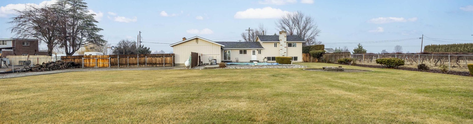 Bonnieview Road, Grandview, Washington 98930, 4 Bedrooms Bedrooms, 0 ,4 BathroomsBathrooms,Houses,For Sale,Bonnieview Road,0,289650