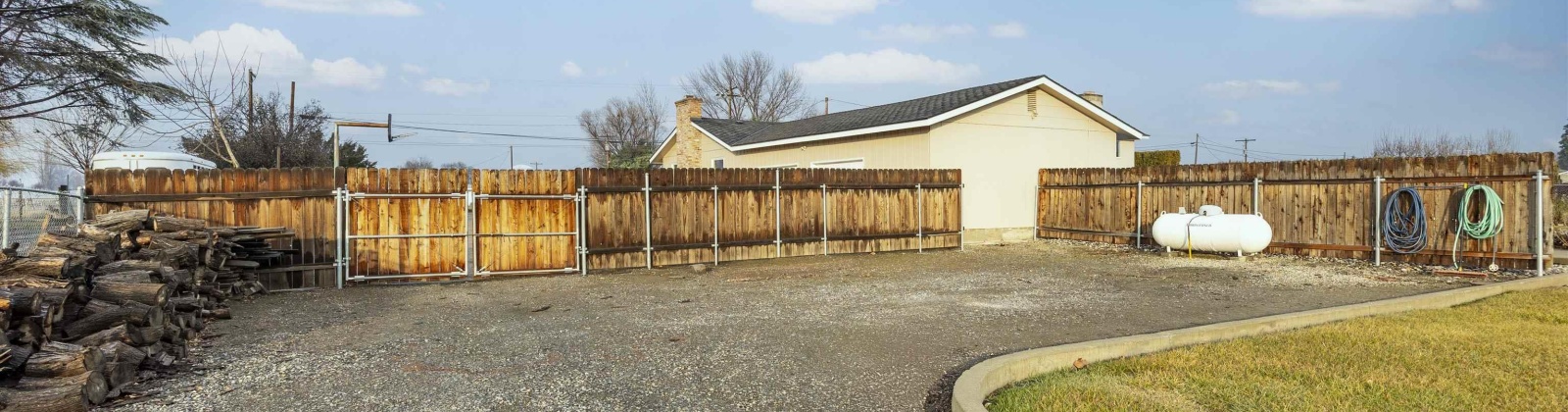 Bonnieview Road, Grandview, Washington 98930, 4 Bedrooms Bedrooms, 0 ,4 BathroomsBathrooms,Houses,For Sale,Bonnieview Road,0,289650