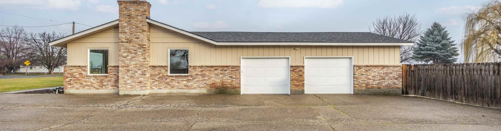 Bonnieview Road, Grandview, Washington 98930, 4 Bedrooms Bedrooms, 0 ,4 BathroomsBathrooms,Houses,For Sale,Bonnieview Road,0,289650