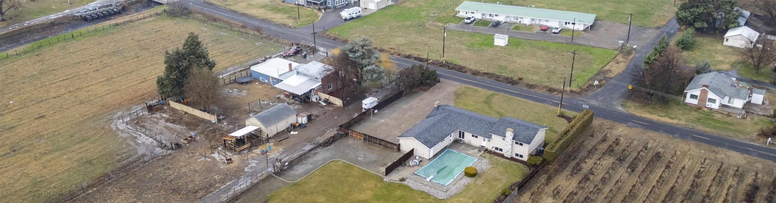 Bonnieview Road, Grandview, Washington 98930, 4 Bedrooms Bedrooms, 0 ,4 BathroomsBathrooms,Houses,For Sale,Bonnieview Road,0,289650