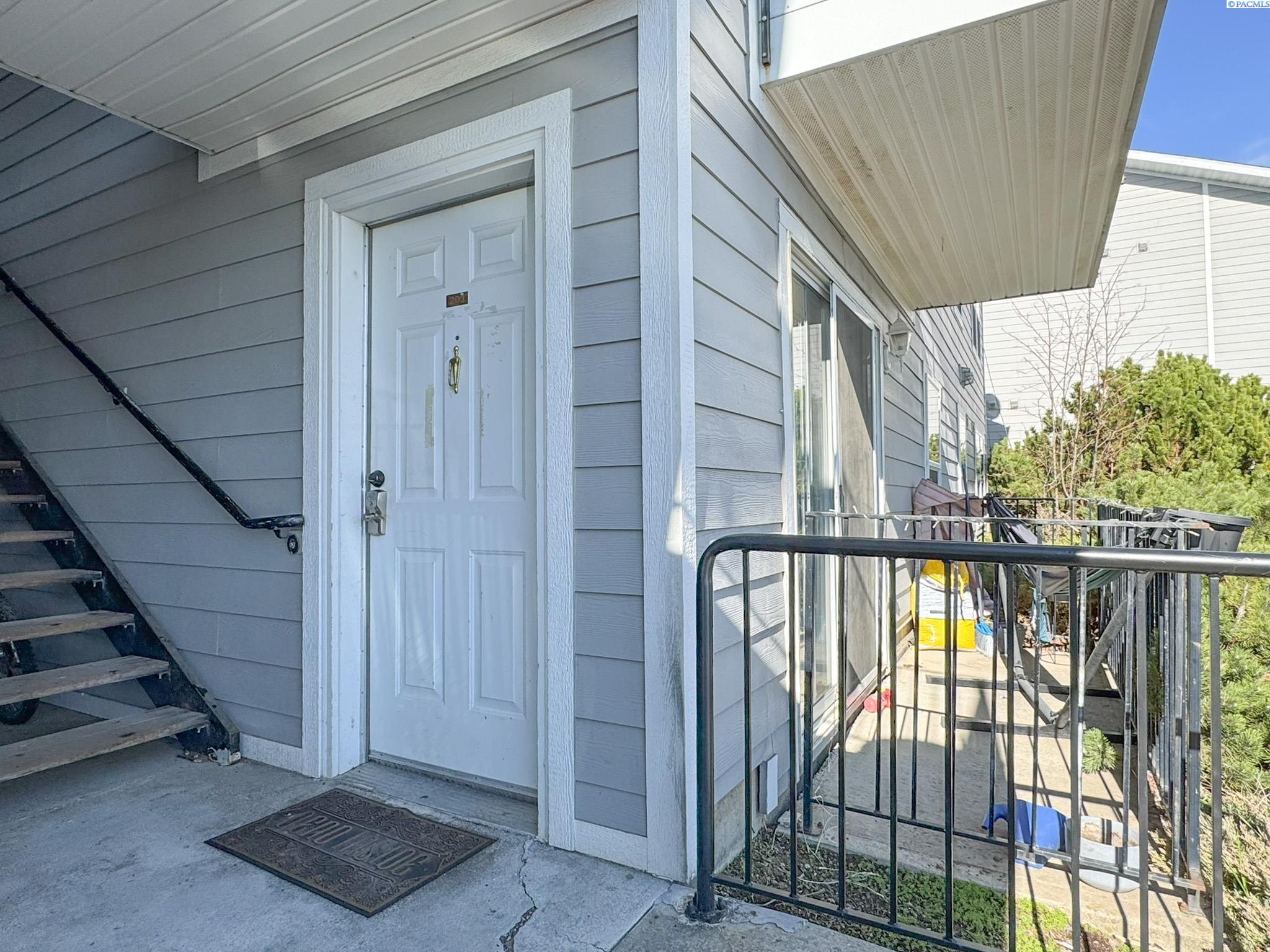 Merman Drive, Pullman, Washington 99163, 3 Bedrooms Bedrooms, 0 ,2 BathroomsBathrooms,Condos/townhomes,For Sale,Merman Drive,0,289667