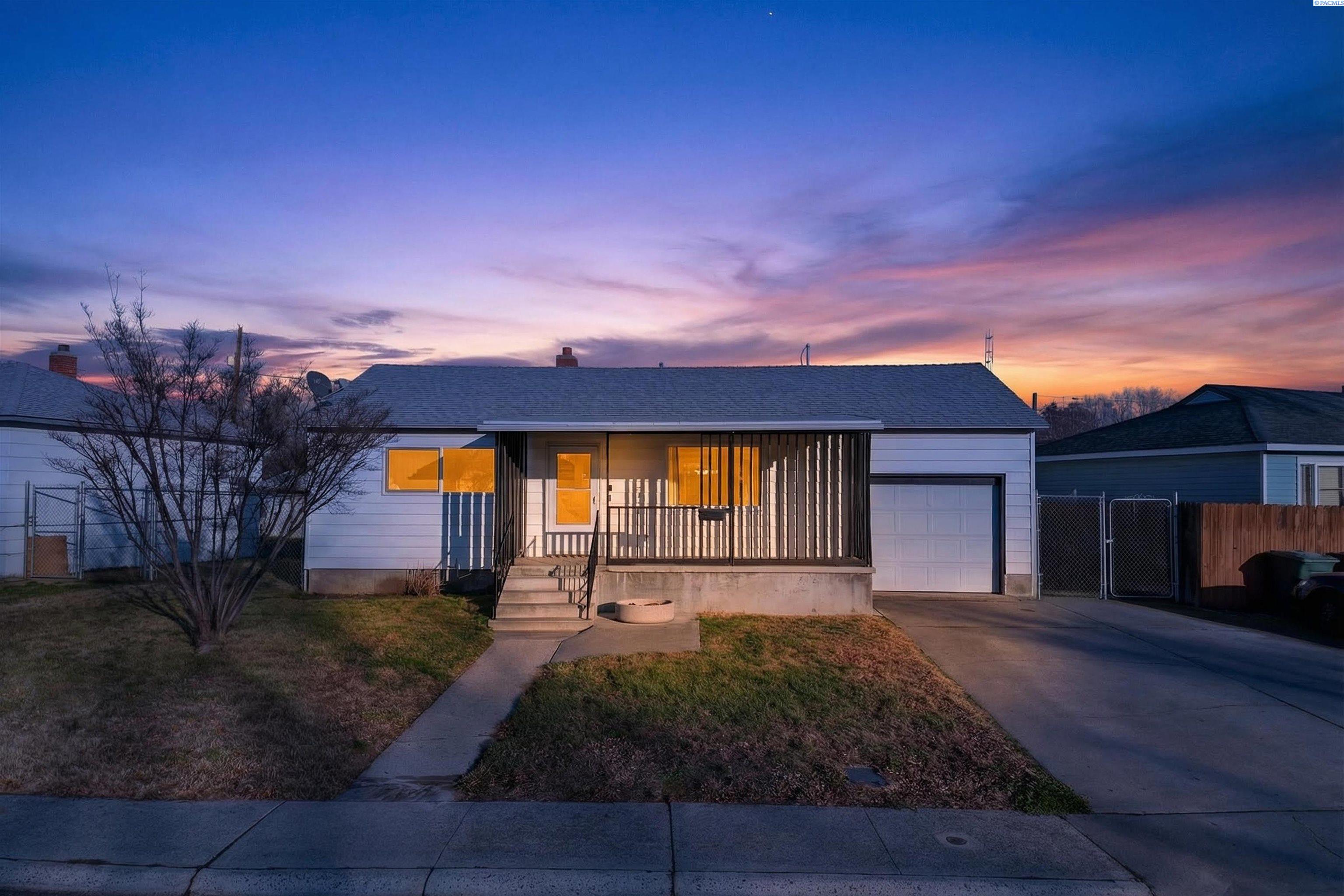 Blue Ave, Richland, Washington 99354, 3 Bedrooms Bedrooms, 0 ,2 BathroomsBathrooms,Houses,For Sale,Blue Ave,0,289670