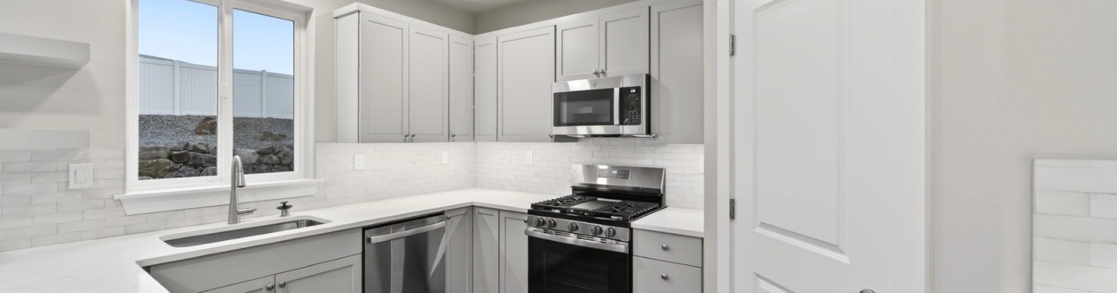 Stonecap St., Richland, Washington 99352, 4 Bedrooms Bedrooms, 0 ,3 BathroomsBathrooms,Houses,For Sale,Stonecap St.,0,286006