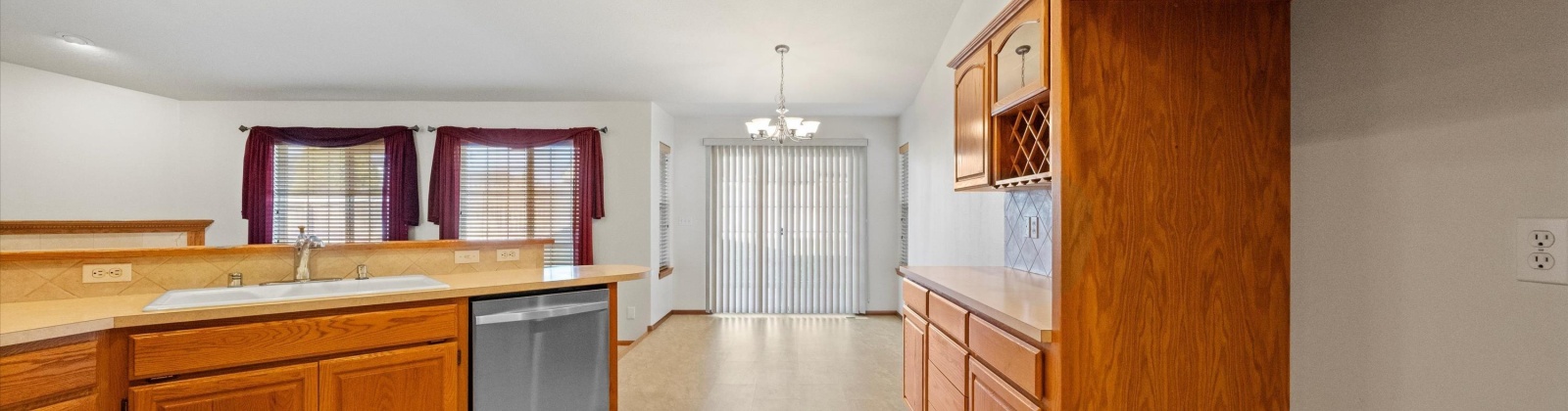 Larch Ave, College Place, Washington 99324, 3 Bedrooms Bedrooms, 0 ,2 BathroomsBathrooms,Houses,For Sale,Larch Ave,0,289501