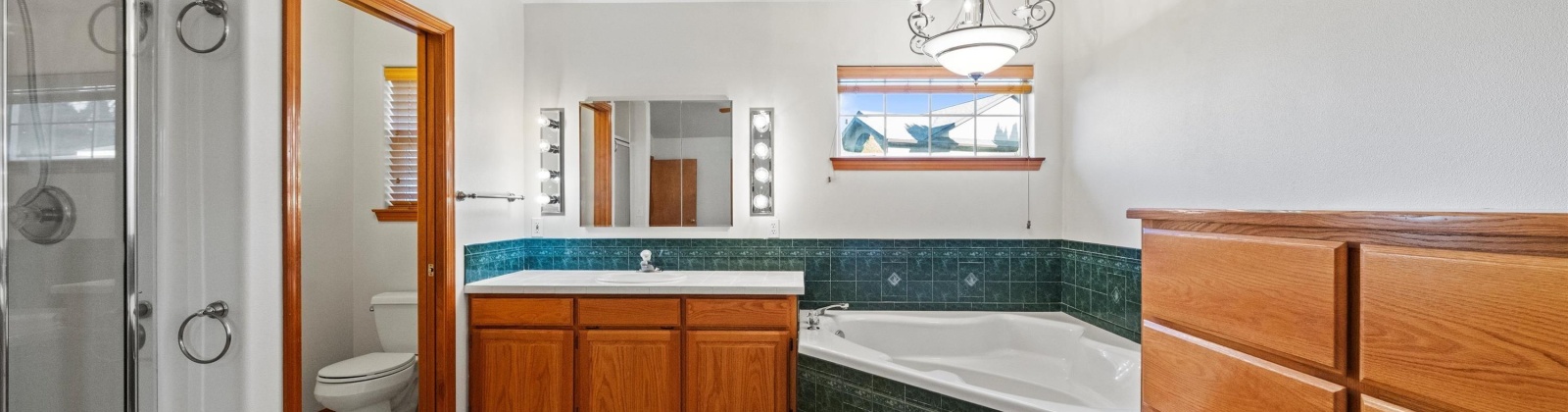 Larch Ave, College Place, Washington 99324, 3 Bedrooms Bedrooms, 0 ,2 BathroomsBathrooms,Houses,For Sale,Larch Ave,0,289501