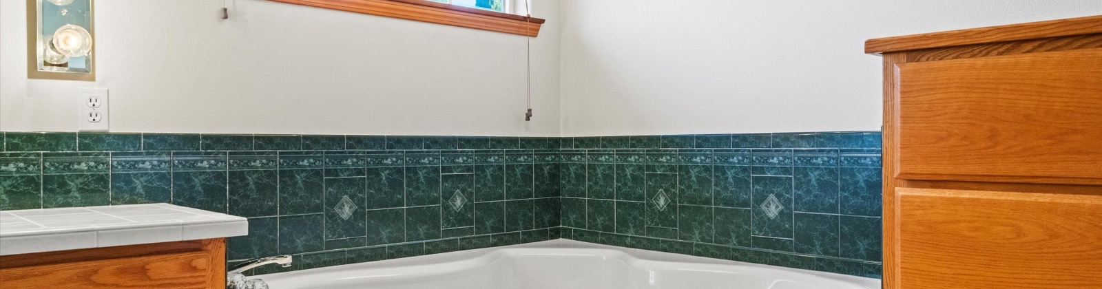 Larch Ave, College Place, Washington 99324, 3 Bedrooms Bedrooms, 0 ,2 BathroomsBathrooms,Houses,For Sale,Larch Ave,0,289501