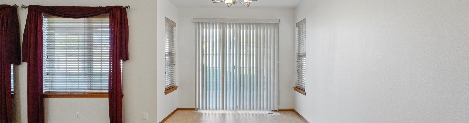 Larch Ave, College Place, Washington 99324, 3 Bedrooms Bedrooms, 0 ,2 BathroomsBathrooms,Houses,For Sale,Larch Ave,0,289501