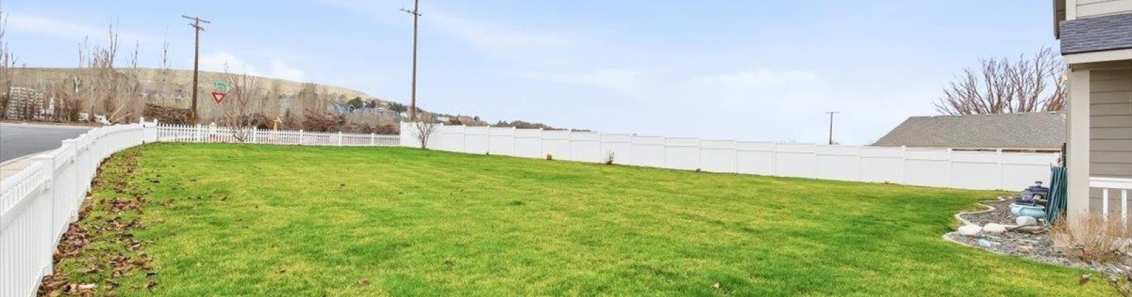 Cascade Pl, Kennewick, Washington 99337, 4 Bedrooms Bedrooms, 0 ,3 BathroomsBathrooms,Houses,For Sale,Cascade Pl,0,289677