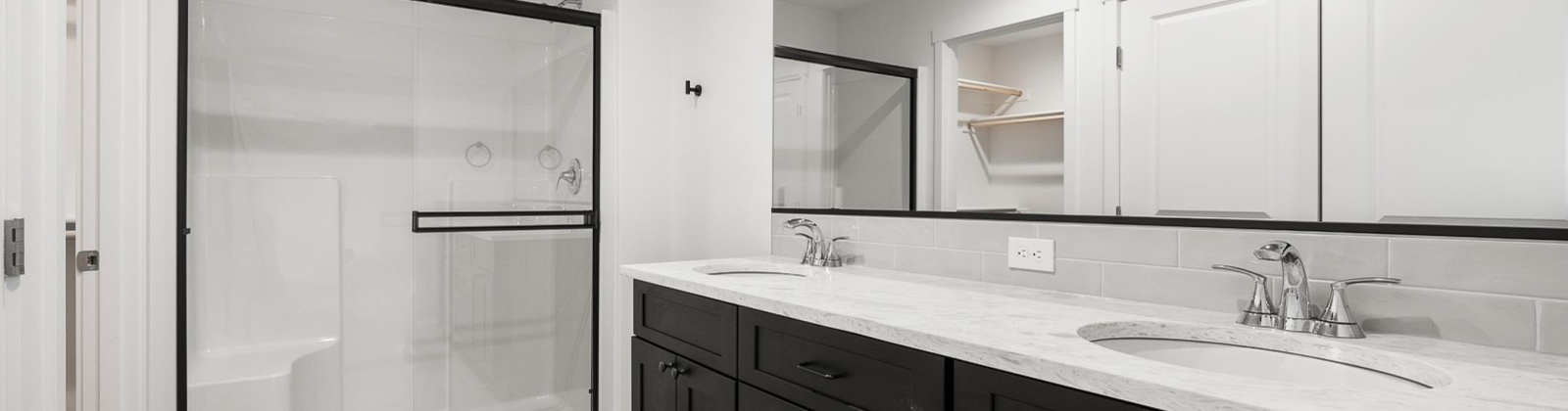 Underwood Pl, Kennewick, Washington 99337, 7 Bedrooms Bedrooms, 0 ,6 BathroomsBathrooms,Multi-family,For Sale,Underwood Pl,0,289700