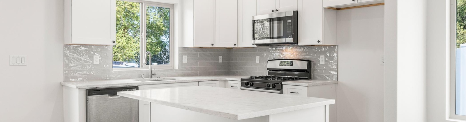 Underwood Pl, Kennewick, Washington 99337, 7 Bedrooms Bedrooms, 0 ,6 BathroomsBathrooms,Multi-family,For Sale,Underwood Pl,0,289700