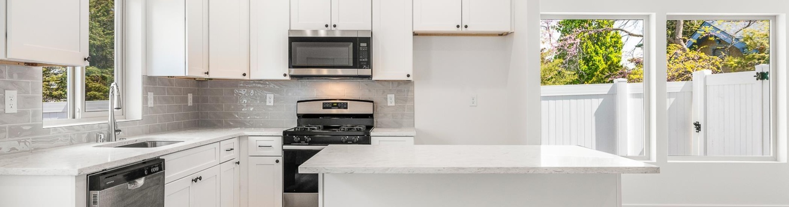 Underwood Pl, Kennewick, Washington 99337, 7 Bedrooms Bedrooms, 0 ,6 BathroomsBathrooms,Multi-family,For Sale,Underwood Pl,0,289700