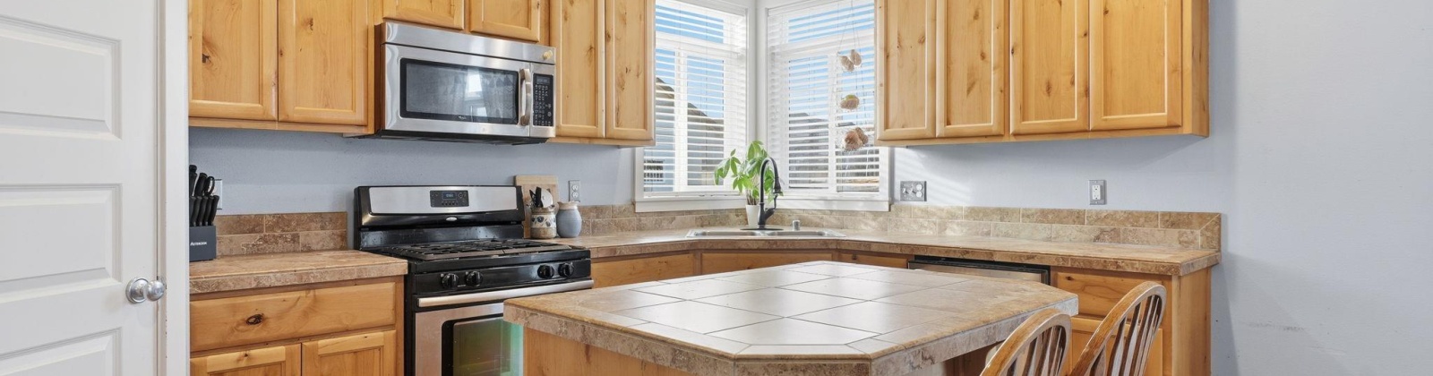 Landsdowne Ct., Pasco, Washington 99301, 4 Bedrooms Bedrooms, 0 ,3 BathroomsBathrooms,Houses,For Sale,Landsdowne Ct.,0,289704